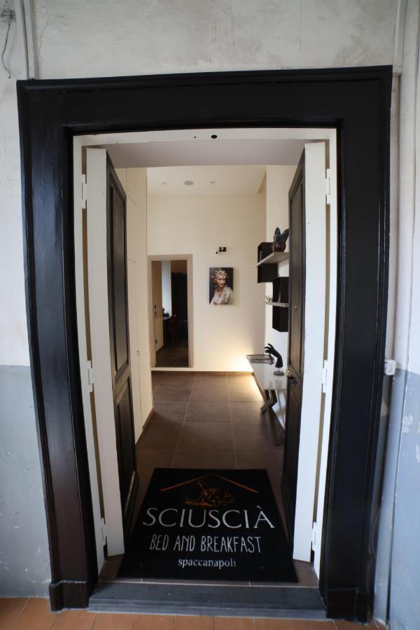 Sciuscia Beb Spaccanapoli Exterior photo